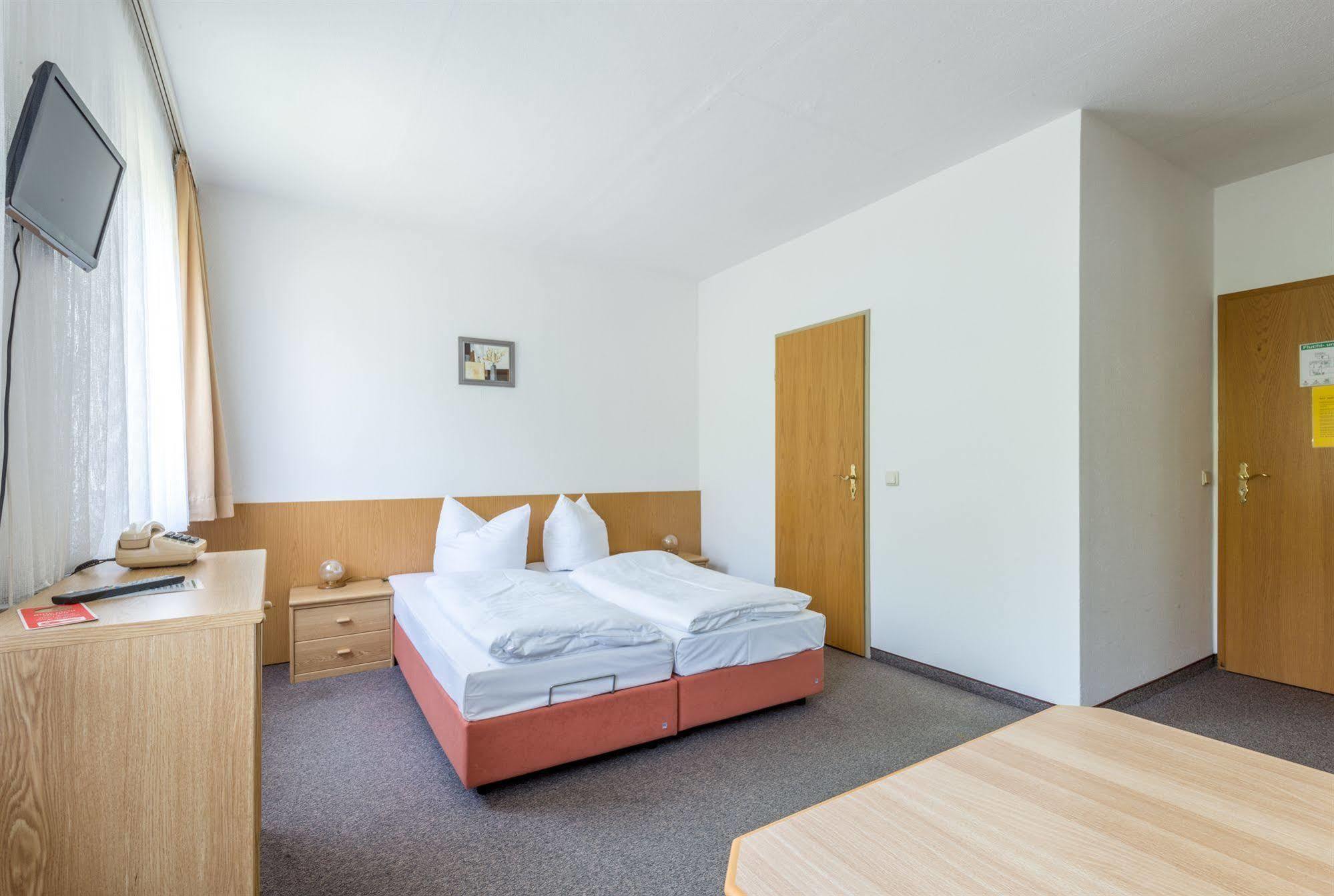 Hotel Heidenschanze Дрезден Экстерьер фото